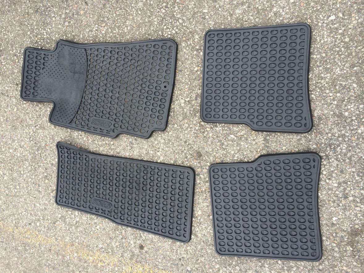 { FS } Rx8 factory winter floor mats