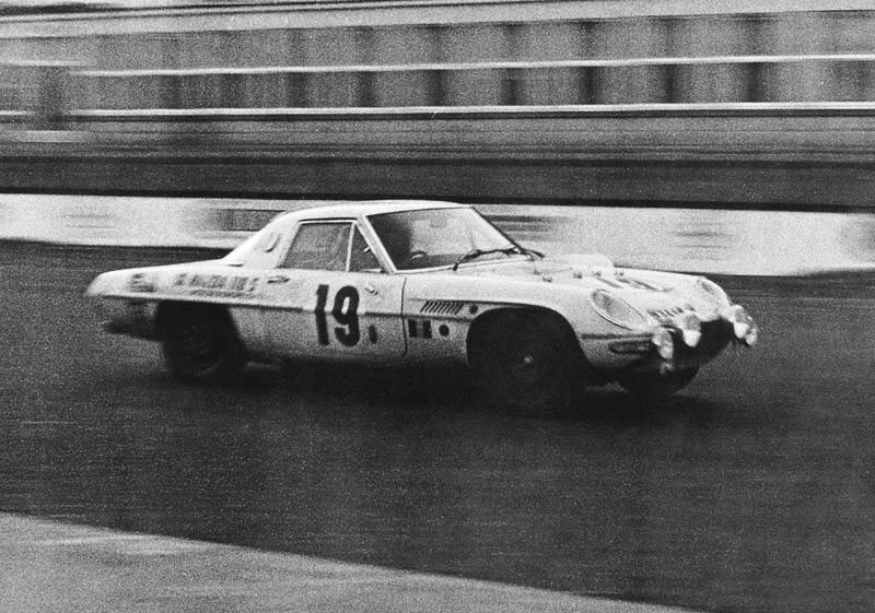 Name:  Cosmo_110s_68_Race.jpg
Views: 170
Size:  123.3 KB