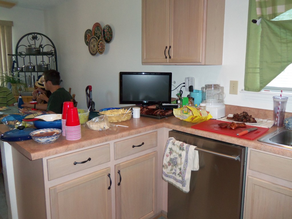 Name: SARXBBQatthehouse022.jpg
Views: 25
Size: 163.3 KB
