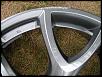 Set of stock R-3 wheels-dscn5708.jpg
