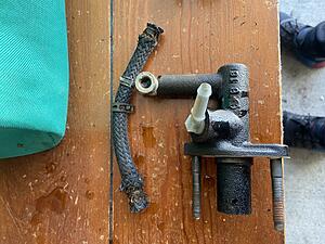 Clutch pedal stuck to floor-old-mc-bench.jpg
