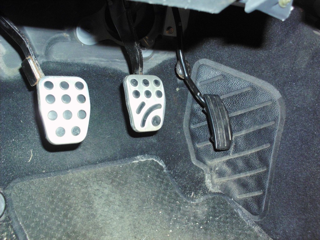 Name:  Throttle_pedal.jpg
Views: 1162
Size:  282.0 KB