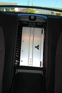 FS: Custom Box (2 x 10) and Single JL 8W7-amp2.jpg