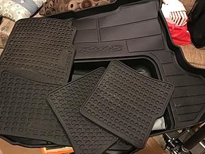 OEM Rubber floor mats + Truck mat-img_5012.jpg
