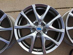 Clean 40th Anniversary Series II OEM 18x8 wheels for sale-img_0069.jpg