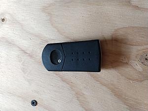 KPU41788 switchblade remote and uncut key-2018-06-13-12.08.05.jpg