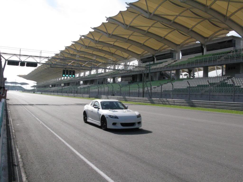 Name: Sepang4.jpg
Views: 69
Size: 104.5 KB