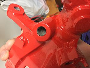 Dirt in brake caliper after powdercoating-img_0936.jpg