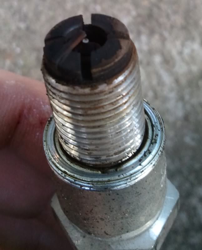 Name: Foreleadingplug.jpg
Views: 165
Size: 53.6 KB