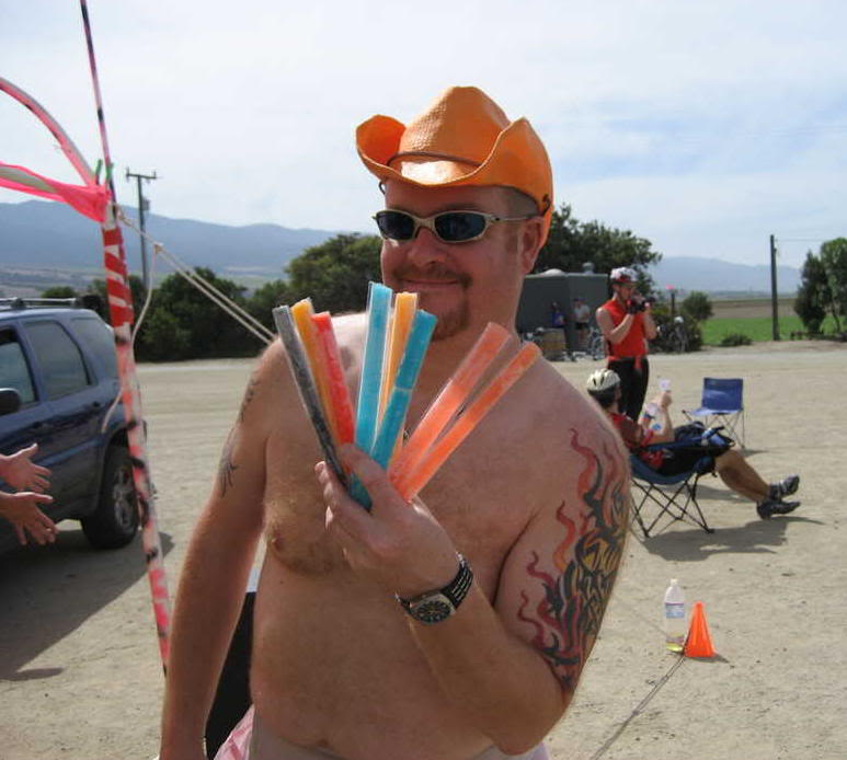 Name:  002011OtterPopGuyAtSoledad.jpg
Views: 38
Size:  65.0 KB
