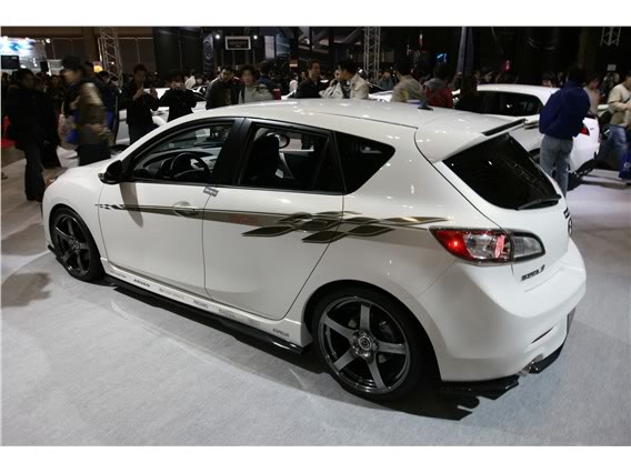 Name:  mazda3axelaonkreutzerwh1.jpg
Views: 23
Size:  43.6 KB