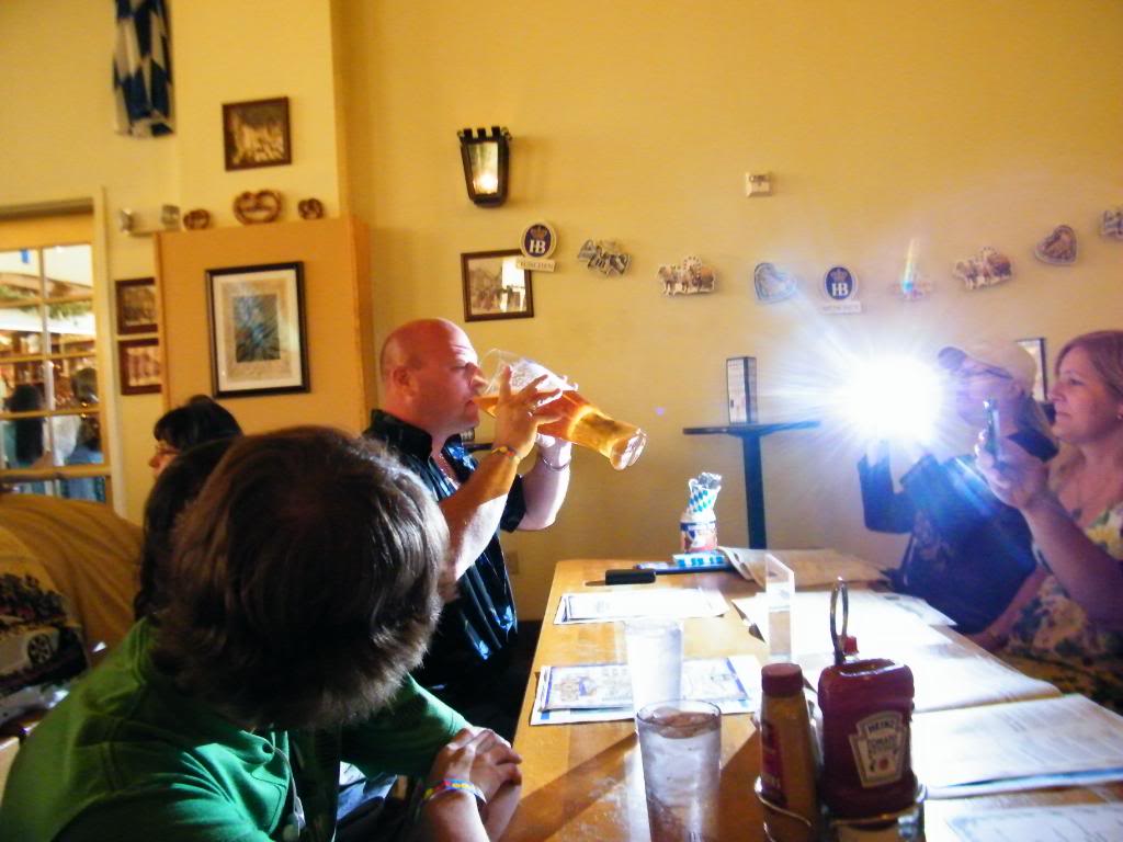 Name: WhatHappensinVegas0618192010068.jpg
Views: 30
Size: 91.4 KB