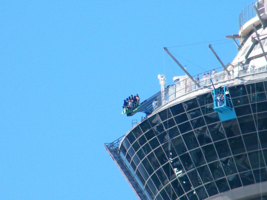 Name: WhatHappensinVegas0618192010051.jpg
Views: 21
Size: 85.2 KB